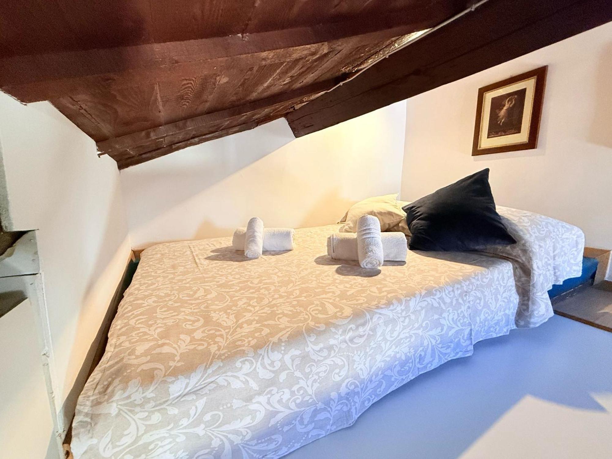 شقة Rione VI Loft روما الغرفة الصورة